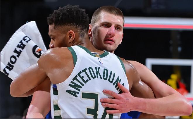 詹姆斯以10次2000分领跑现役球员榜单